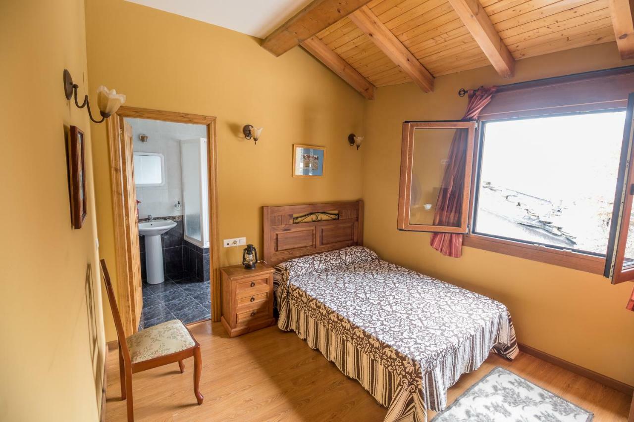 Casa Rural La Fuente Tejedo del Sil Pokoj fotografie